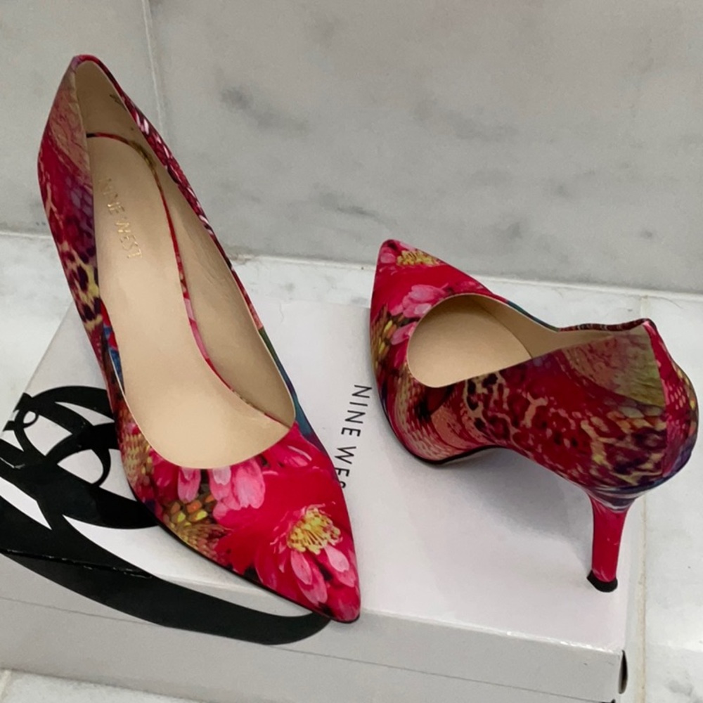Nine West Pink Floral Pointed Toe Heels 8 1/2 NIB